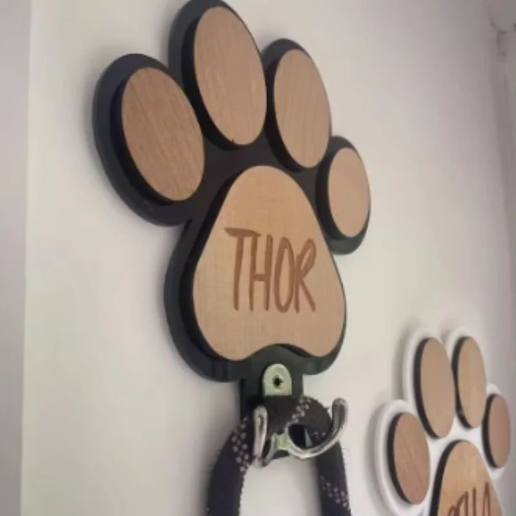 Wooden Paw Print Dog Leash Holder for Pet Accessories